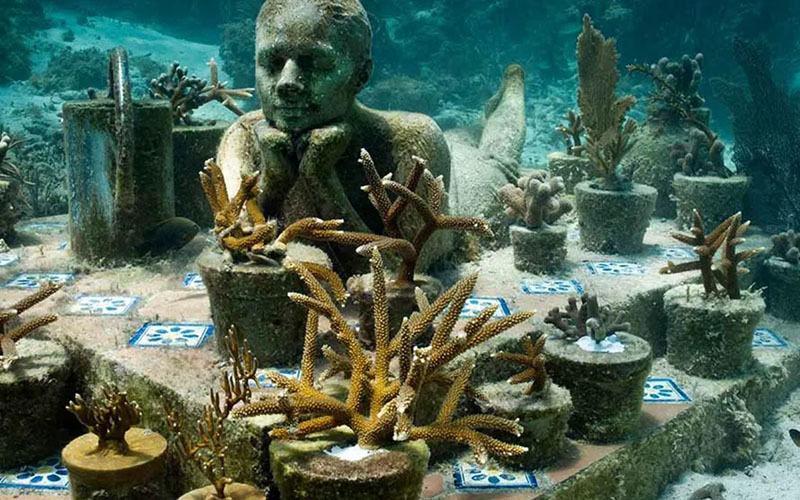 Подводный музей в Мексике